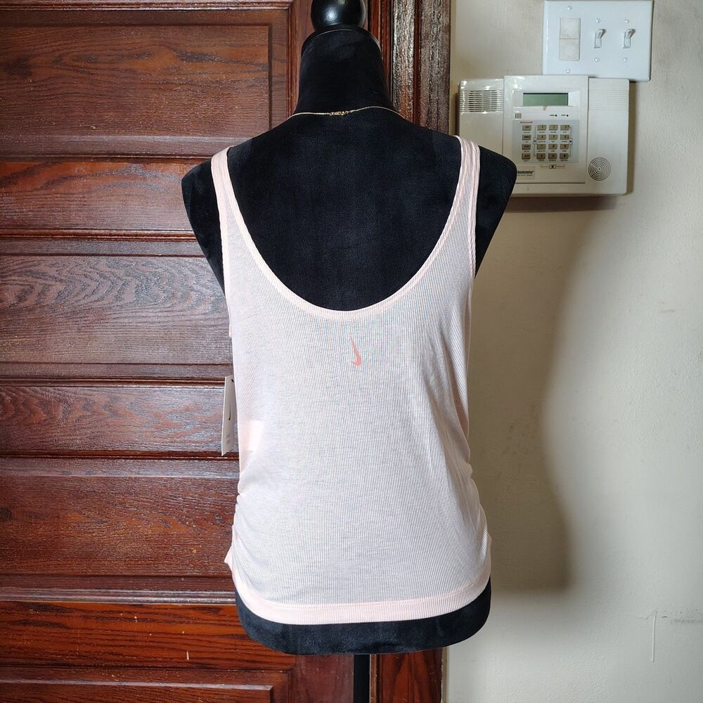 Nike Yoga Pink Tank Top Size Small NWTS/T590